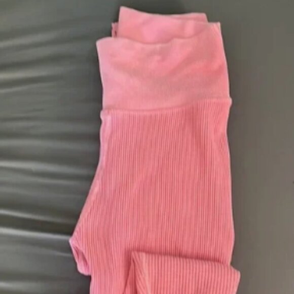 Aerie OFFLINE Pink Leggings - NWT - Picture 1 of 3